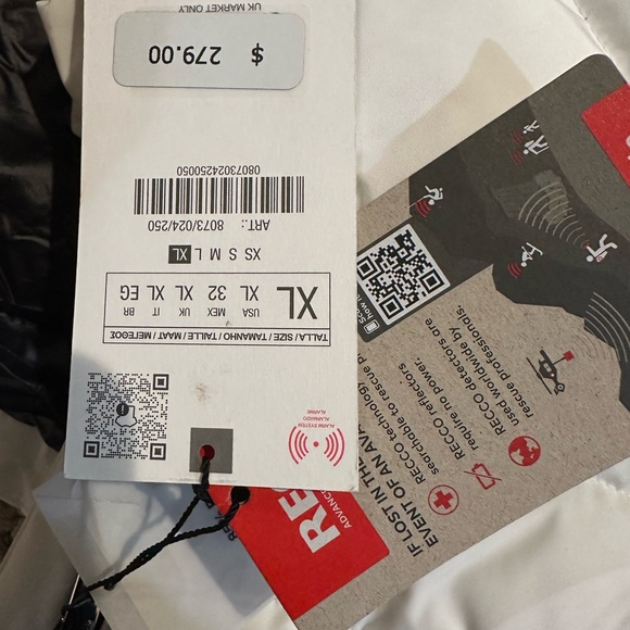 Zara Performance Ski jacket - Picture 5 of 10